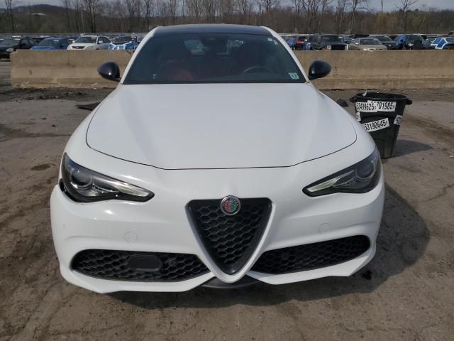 ALFA ROMEO GIULIA SUPER 2022