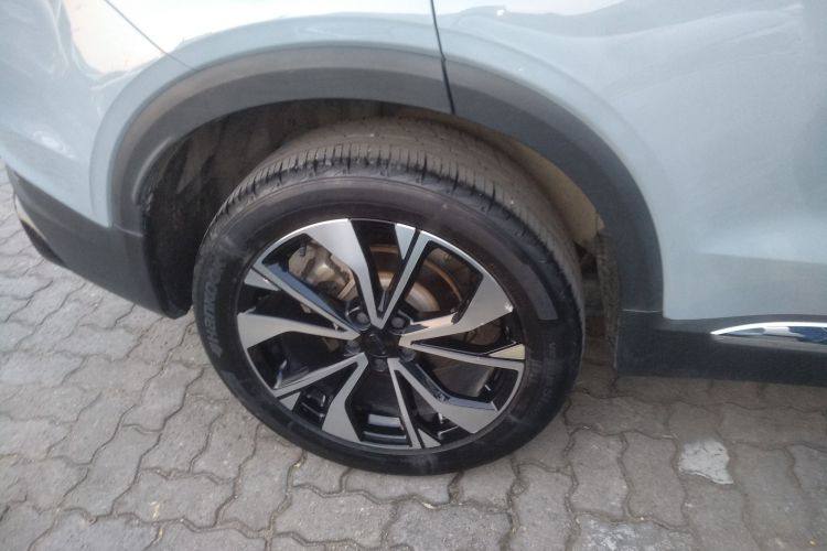 Geely Tugella S 2021