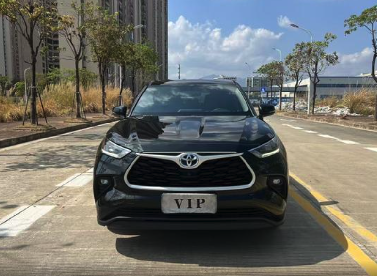TOYOTA HIGHLANDER HYBRID Elite Edition 2022