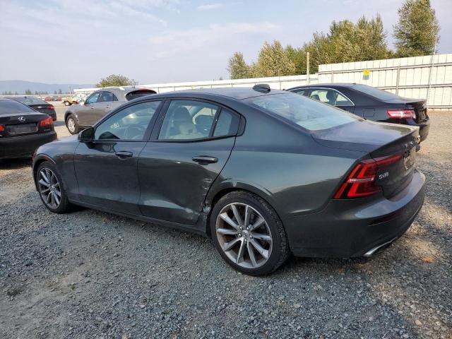 VOLVO S60 T5 MOMENTUM 2020