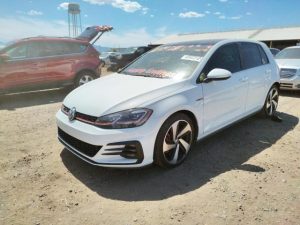 VOLKSWAGEN GOLF GTI S 2019