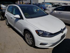 VOLKSWAGEN GOLF 2020